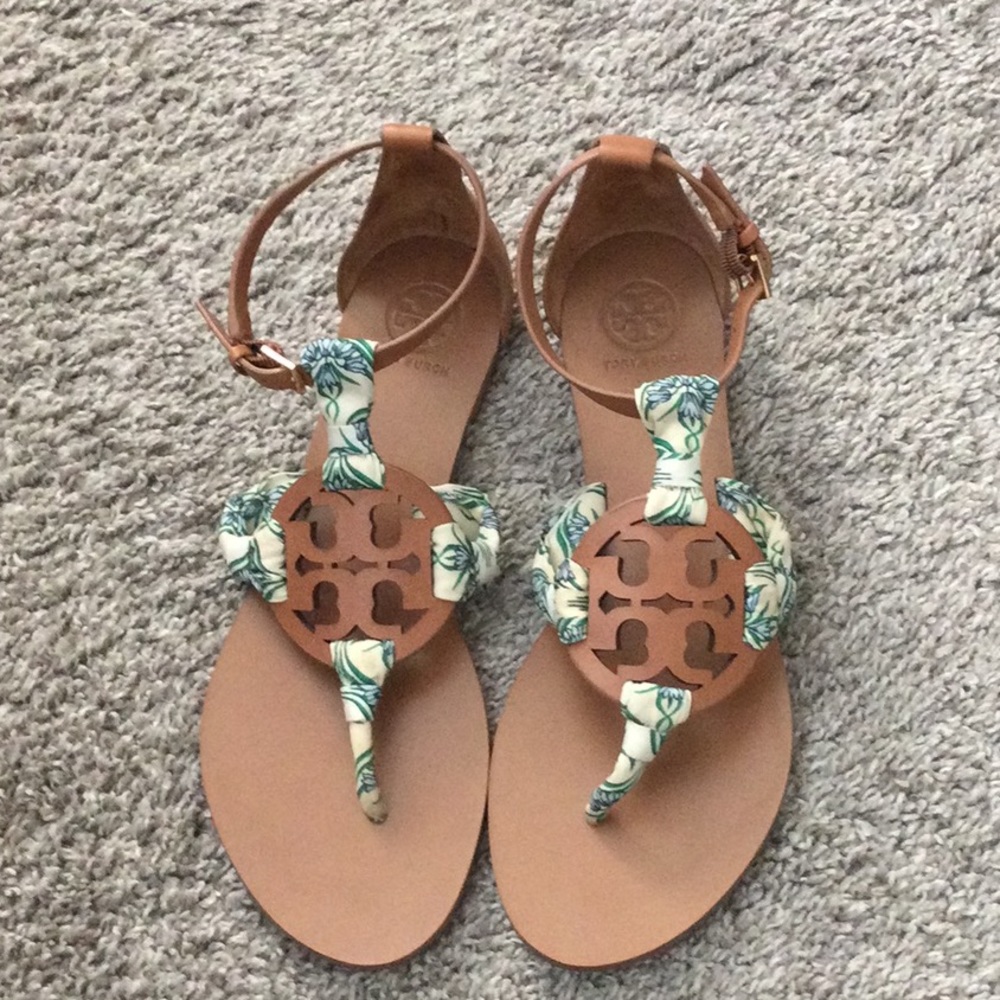 Cute Tory Burch sandals